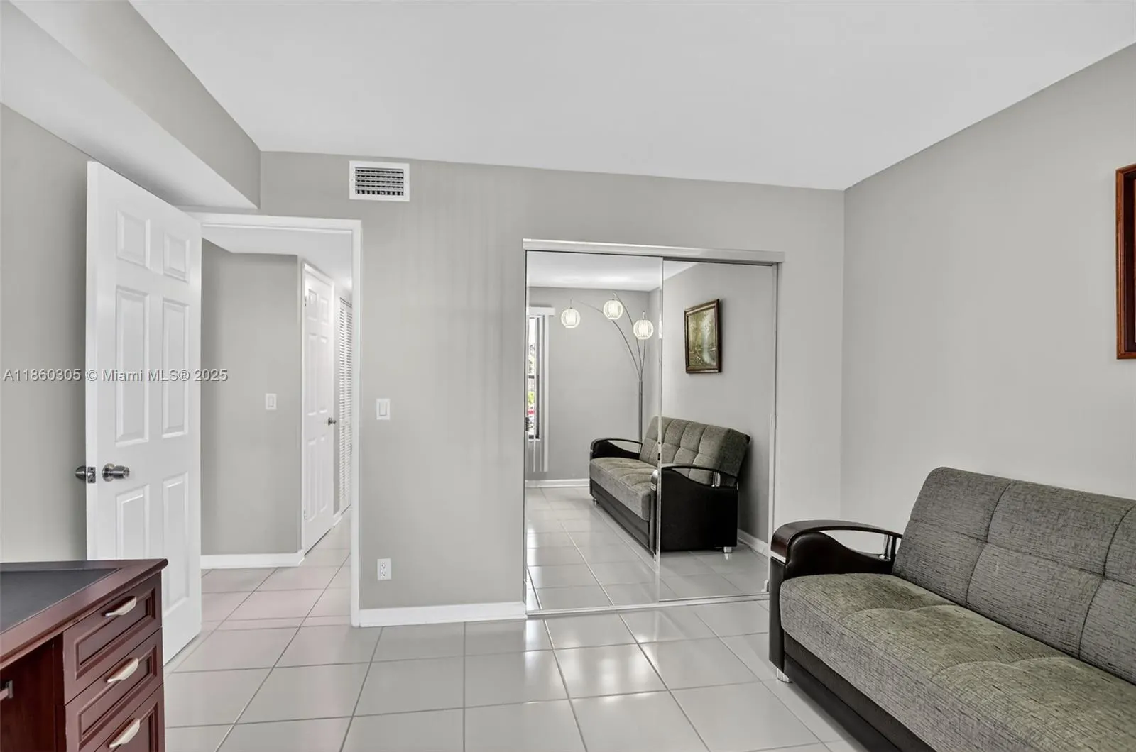 5901 Camino Del Sol, #207