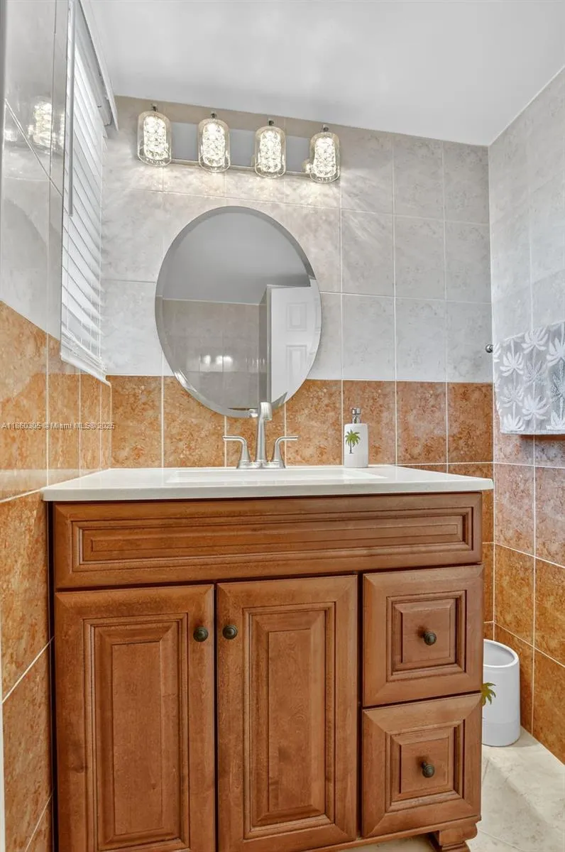 5901 Camino Del Sol, #207