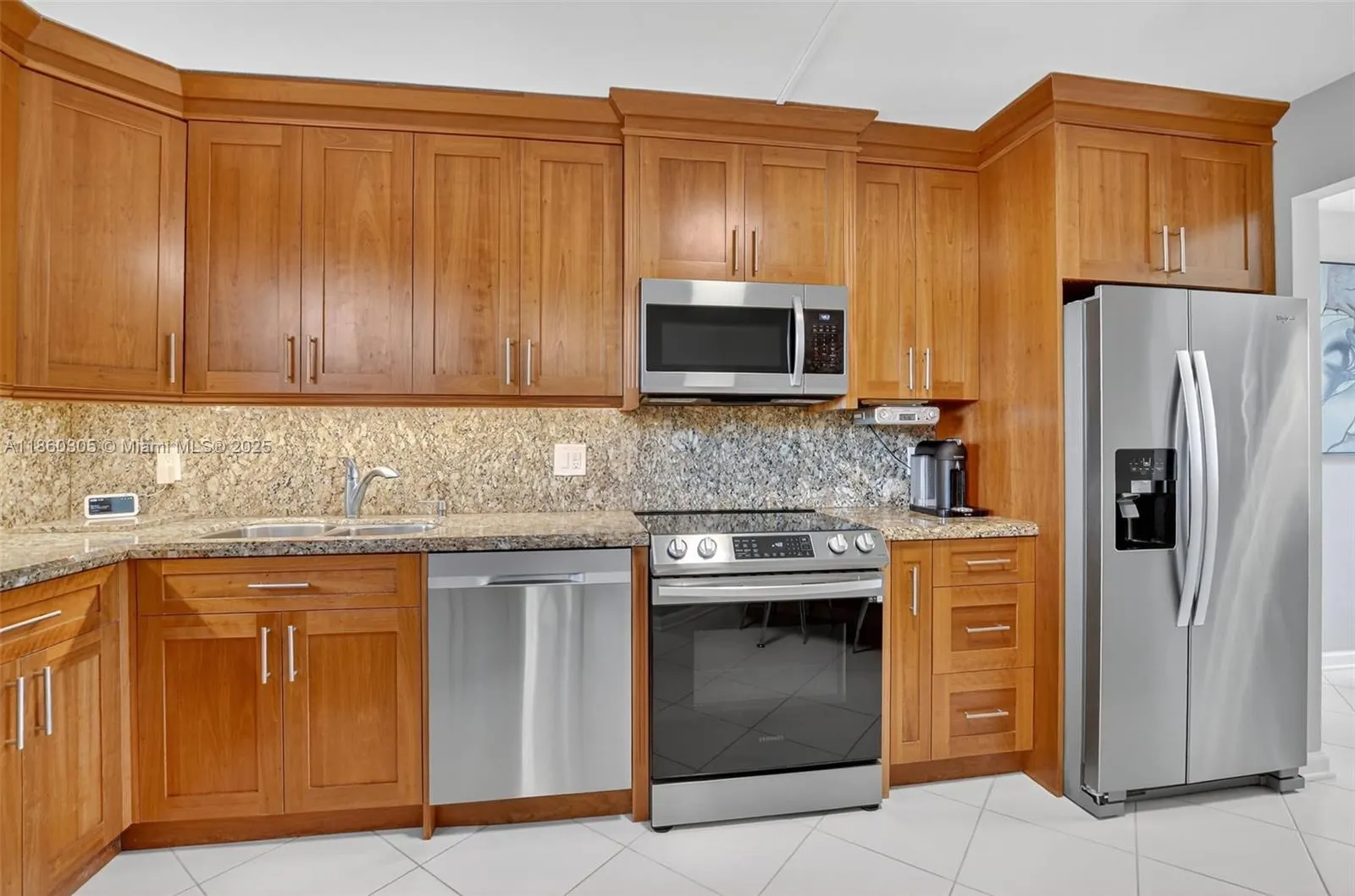 5901 Camino Del Sol, #207