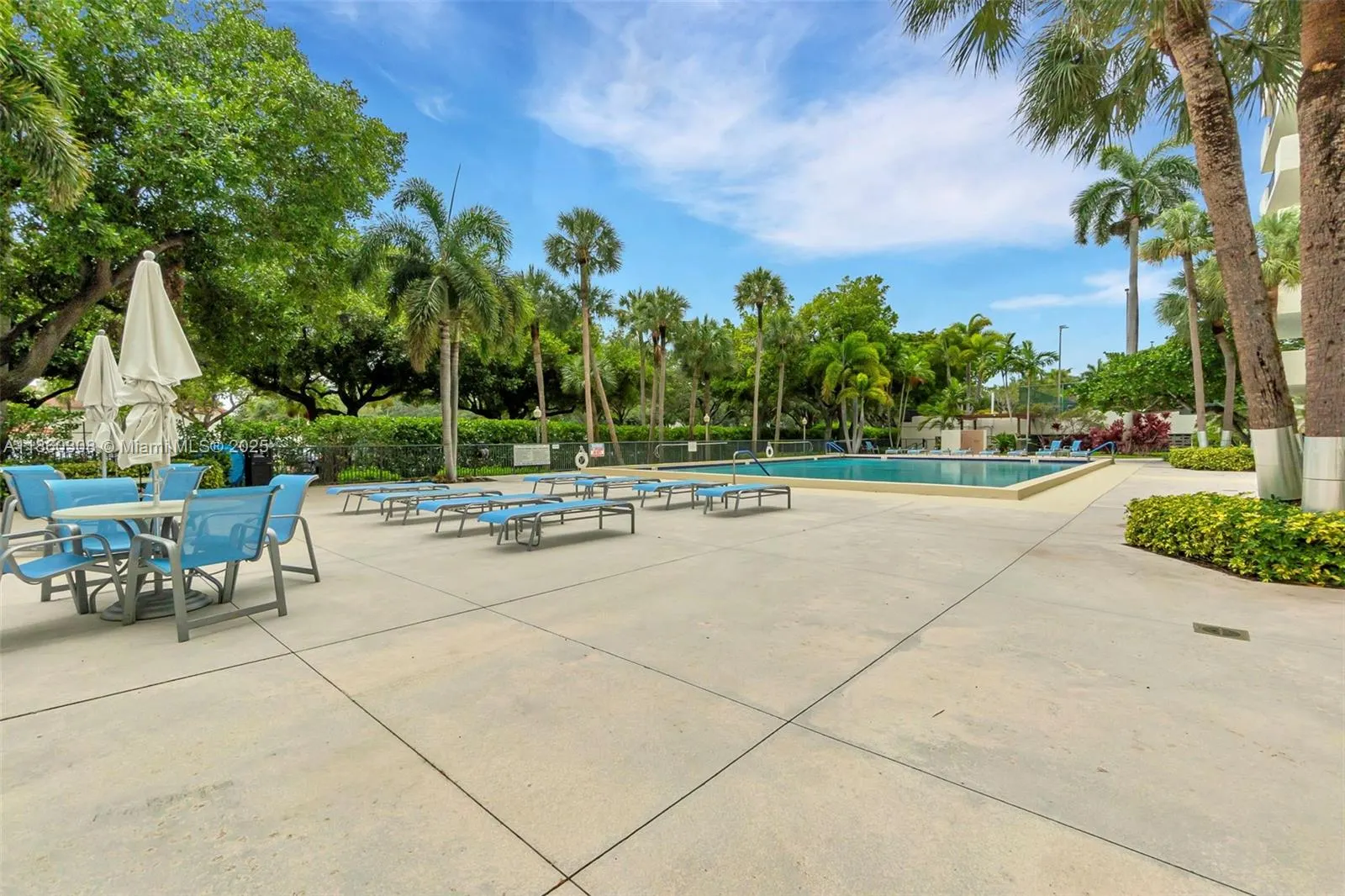 3200 N Port Royale Dr N, #1612