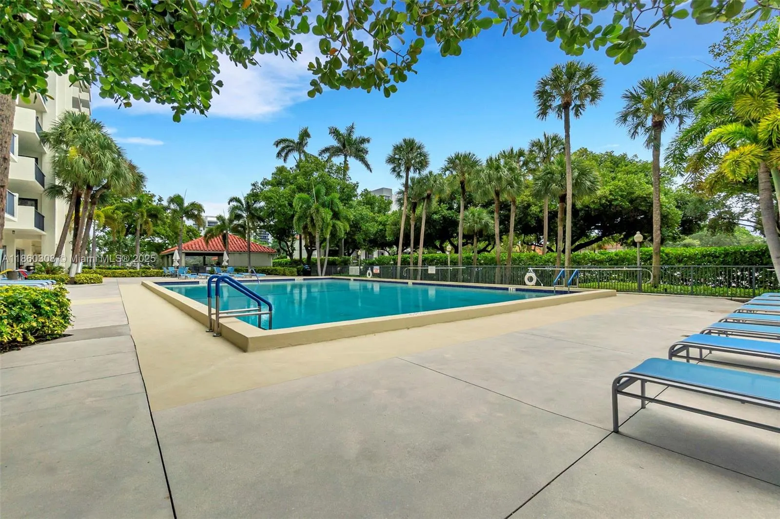 3200 N Port Royale Dr N, #1612