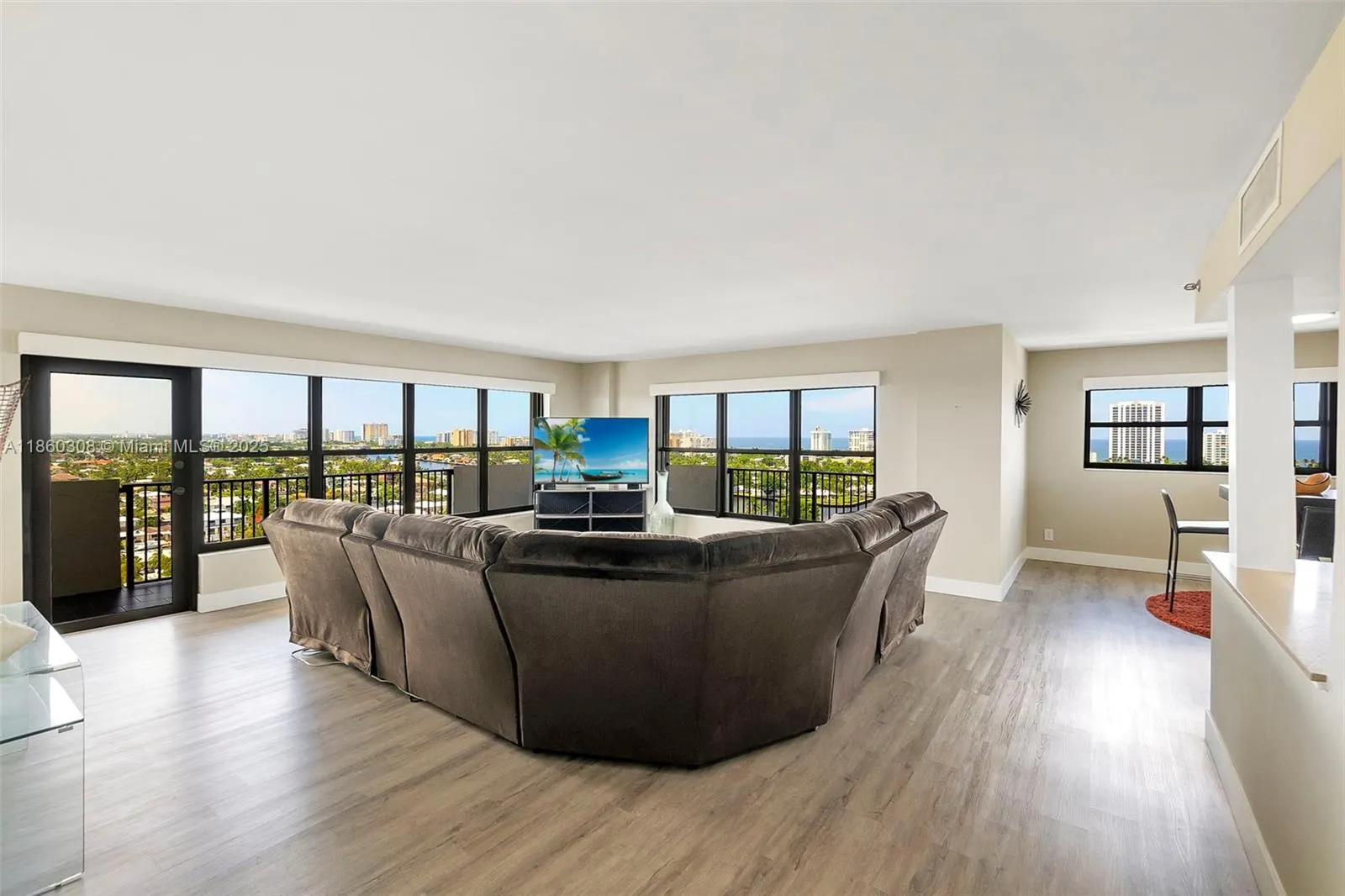 3200 Port Royale Dr N, #1612