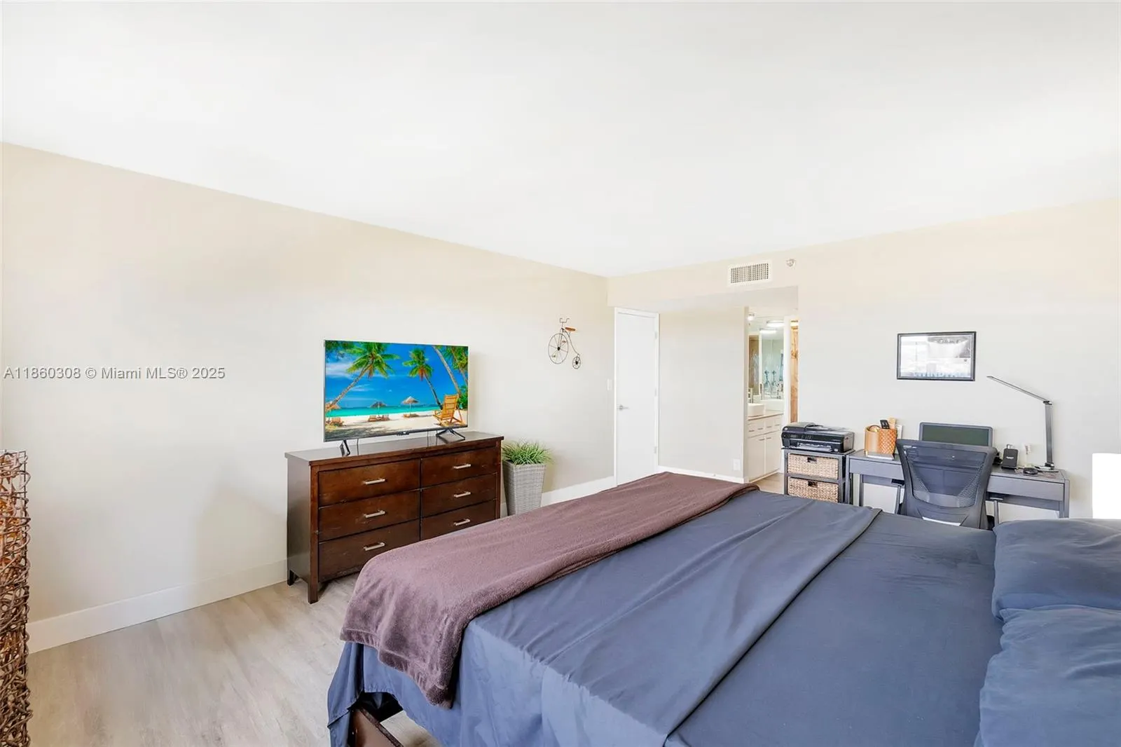 3200 N Port Royale Dr N, #1612