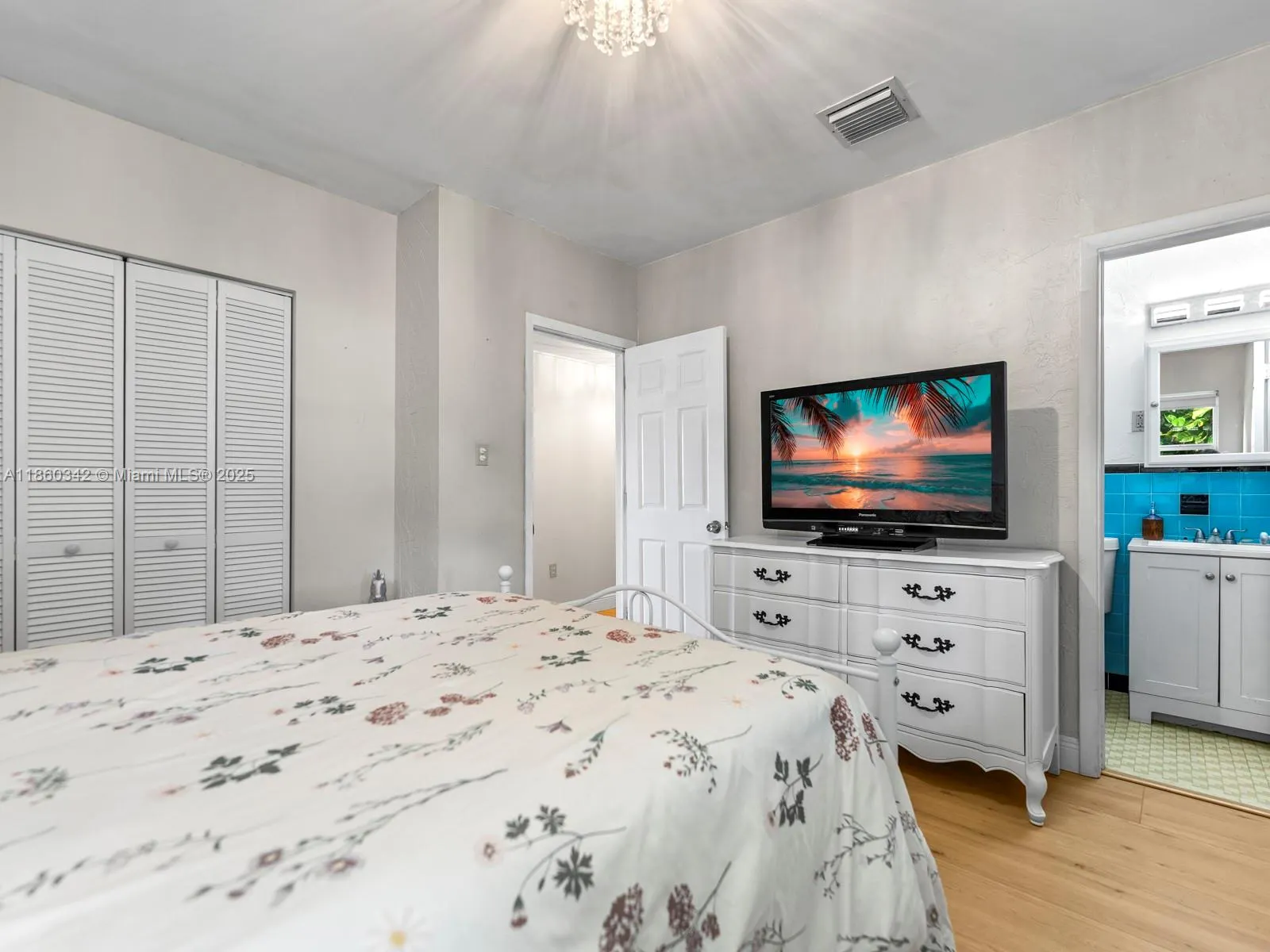 201 Flagler Dr
