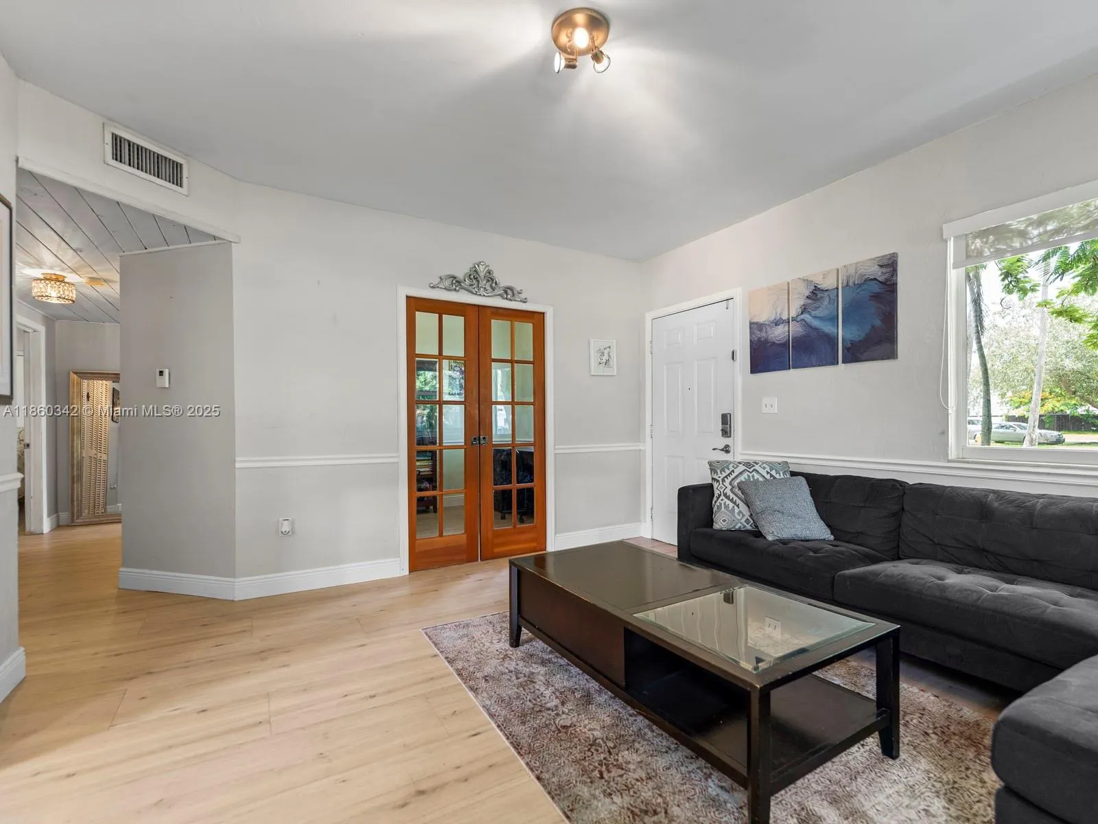 201 Flagler Dr