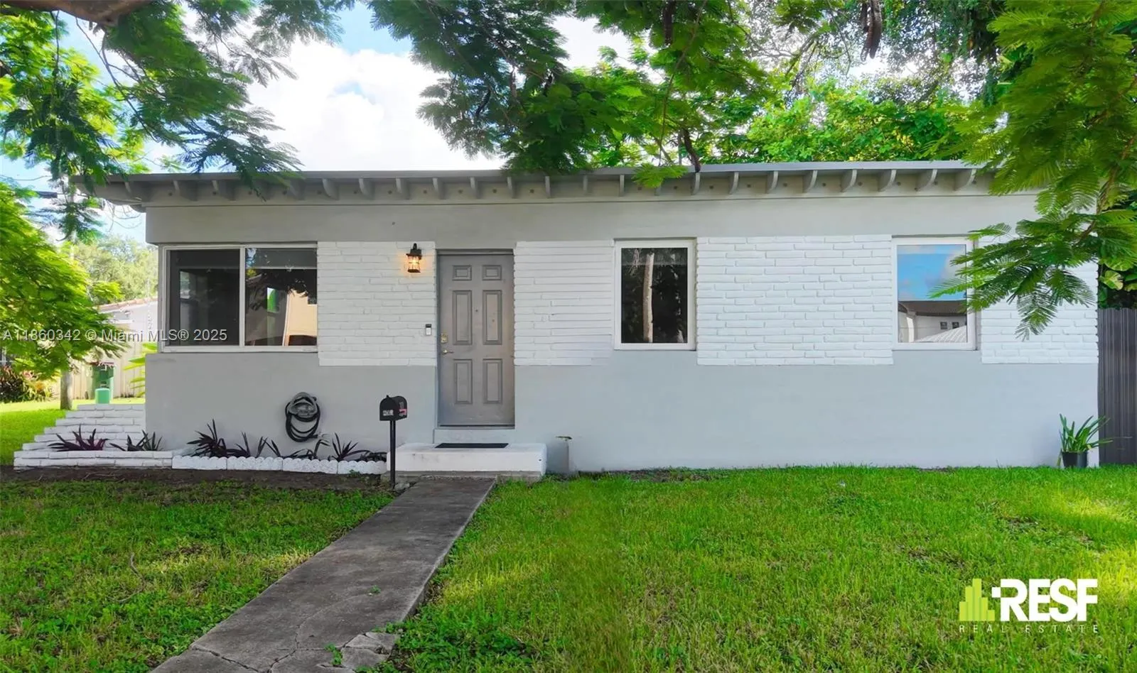 201 Flagler Dr