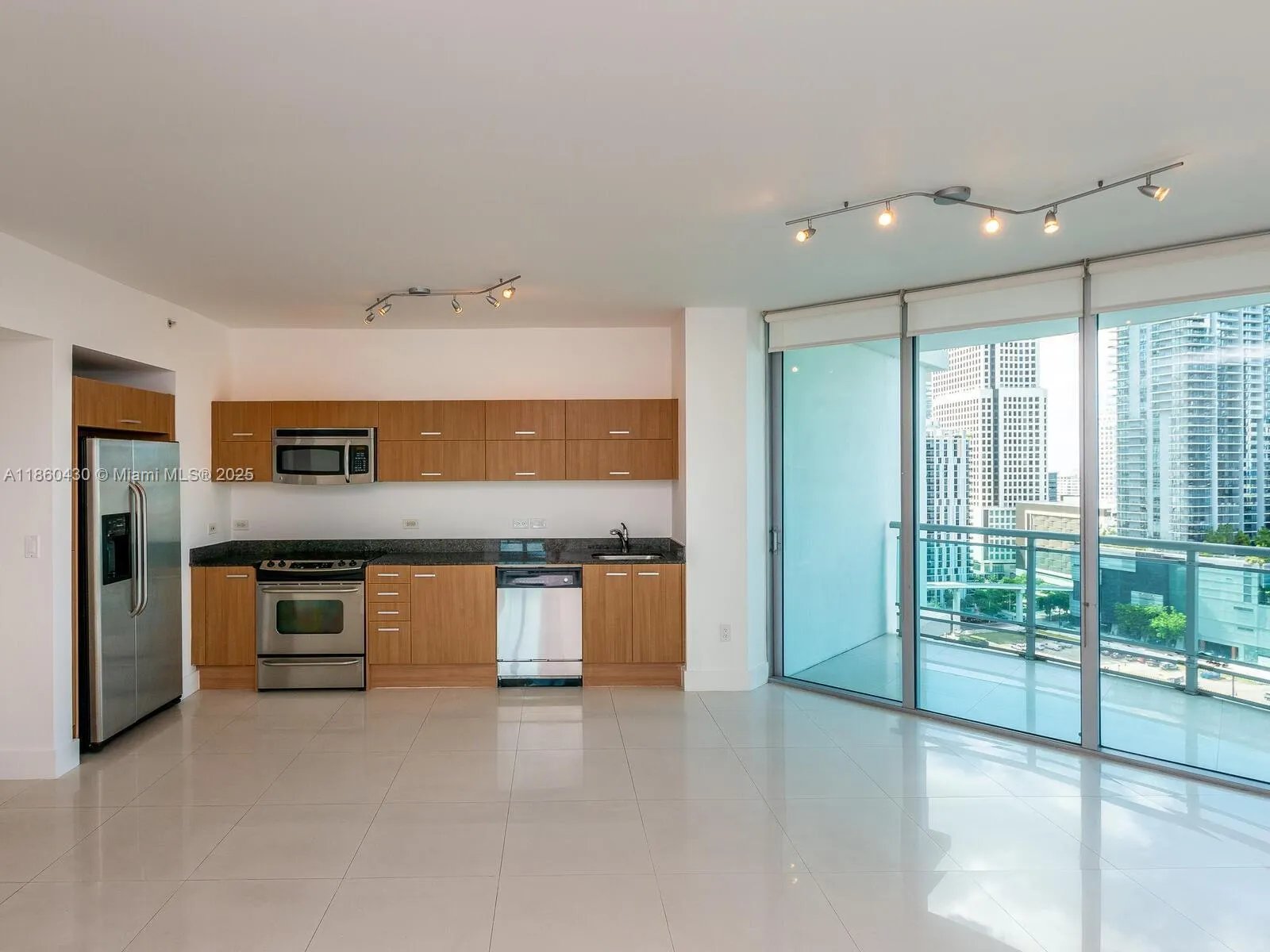 350 S MIAMI AVE, #2214