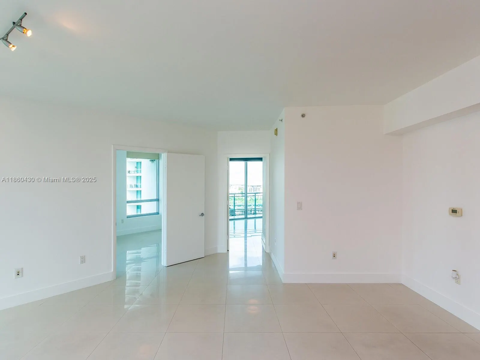 350 S MIAMI AVE, #2214