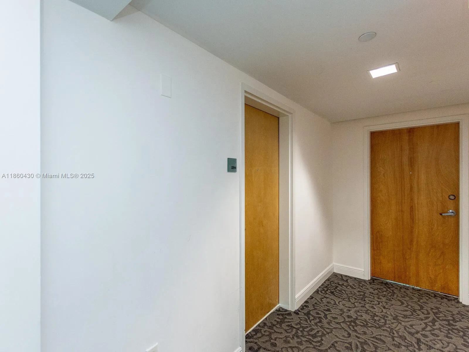 350 S MIAMI AVE, #2214