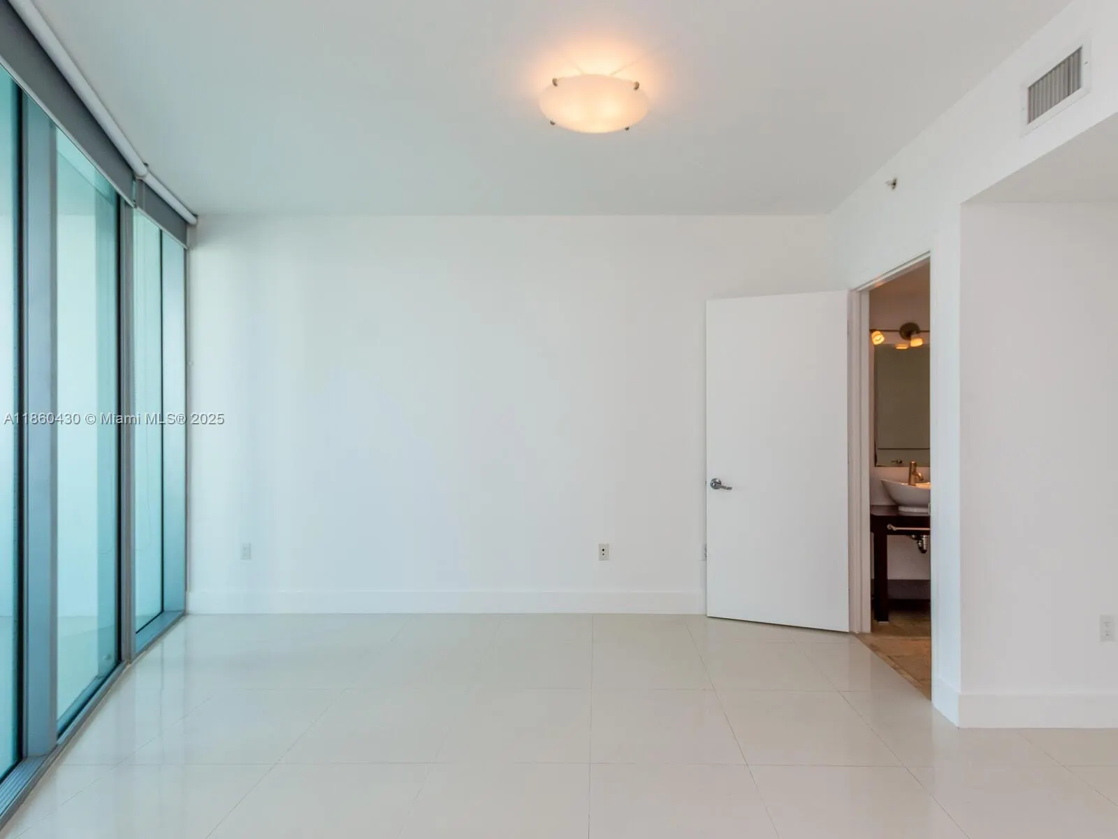 350 S MIAMI AVE, #2214
