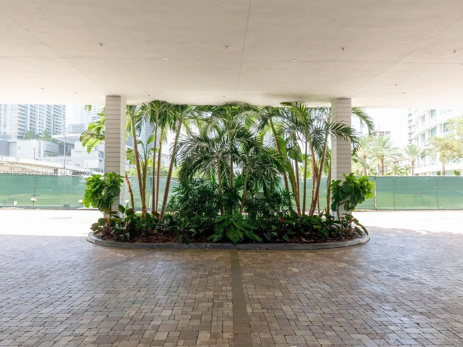 350 S MIAMI AVE, #2214