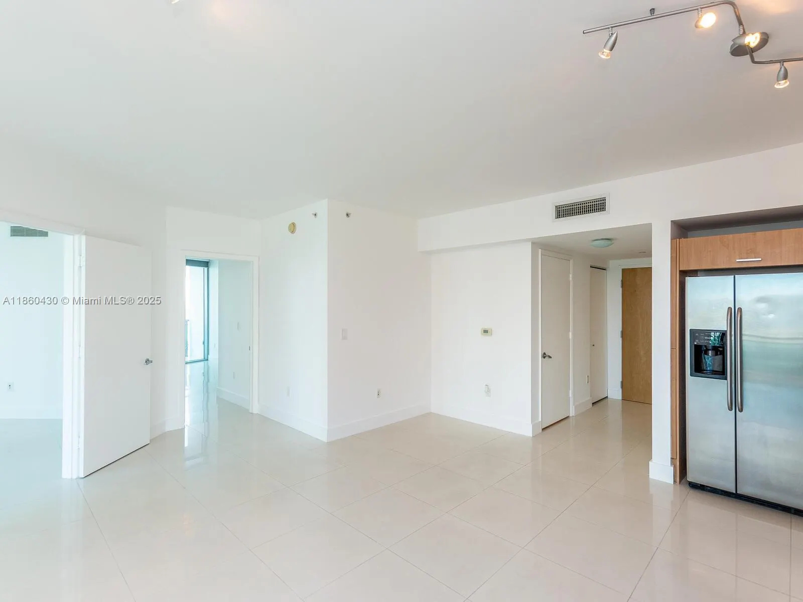 350 S MIAMI AVE, #2214