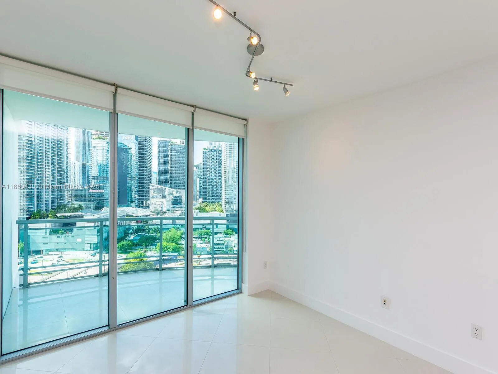 350 S MIAMI AVE, #2214
