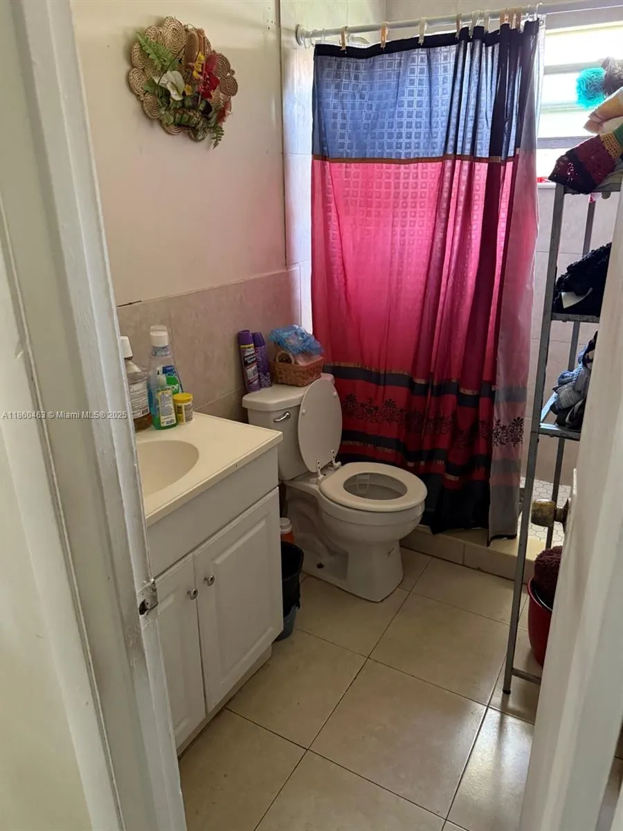 218 SW 1st Ct