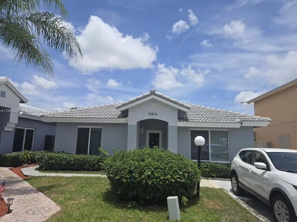 18816 NW 52nd Ct