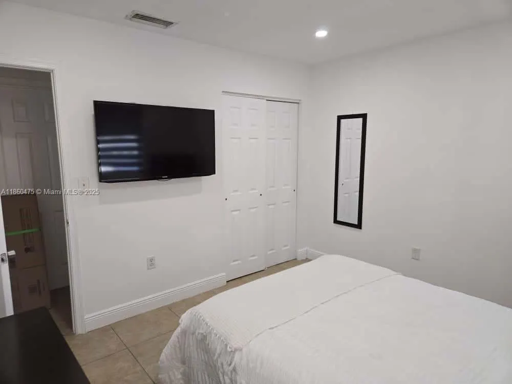 18816 NW 52nd Ct