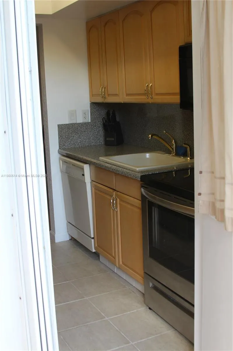 1300 N Ocean Blvd, #111