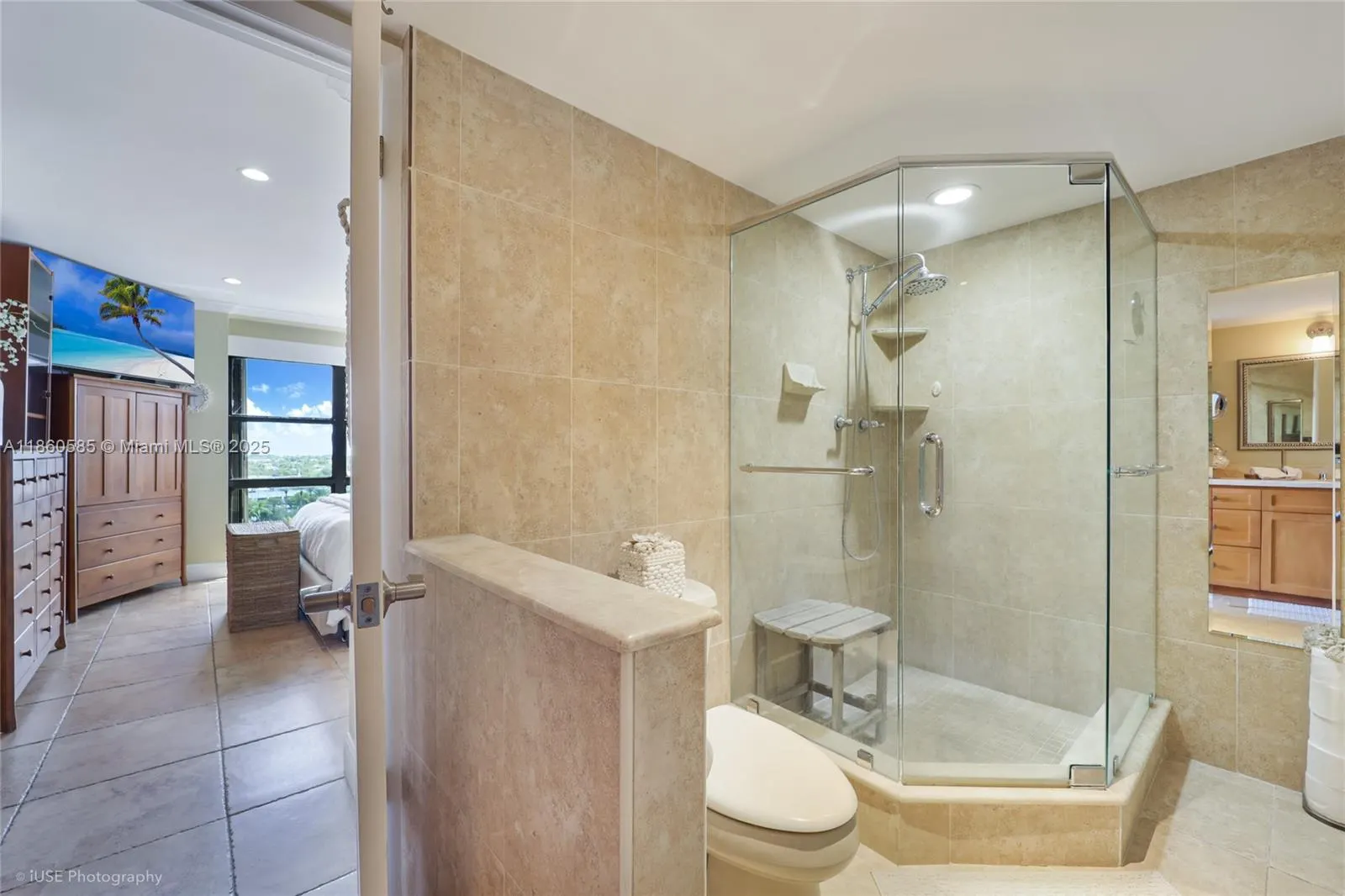 77 Crandon Blvd, #10D