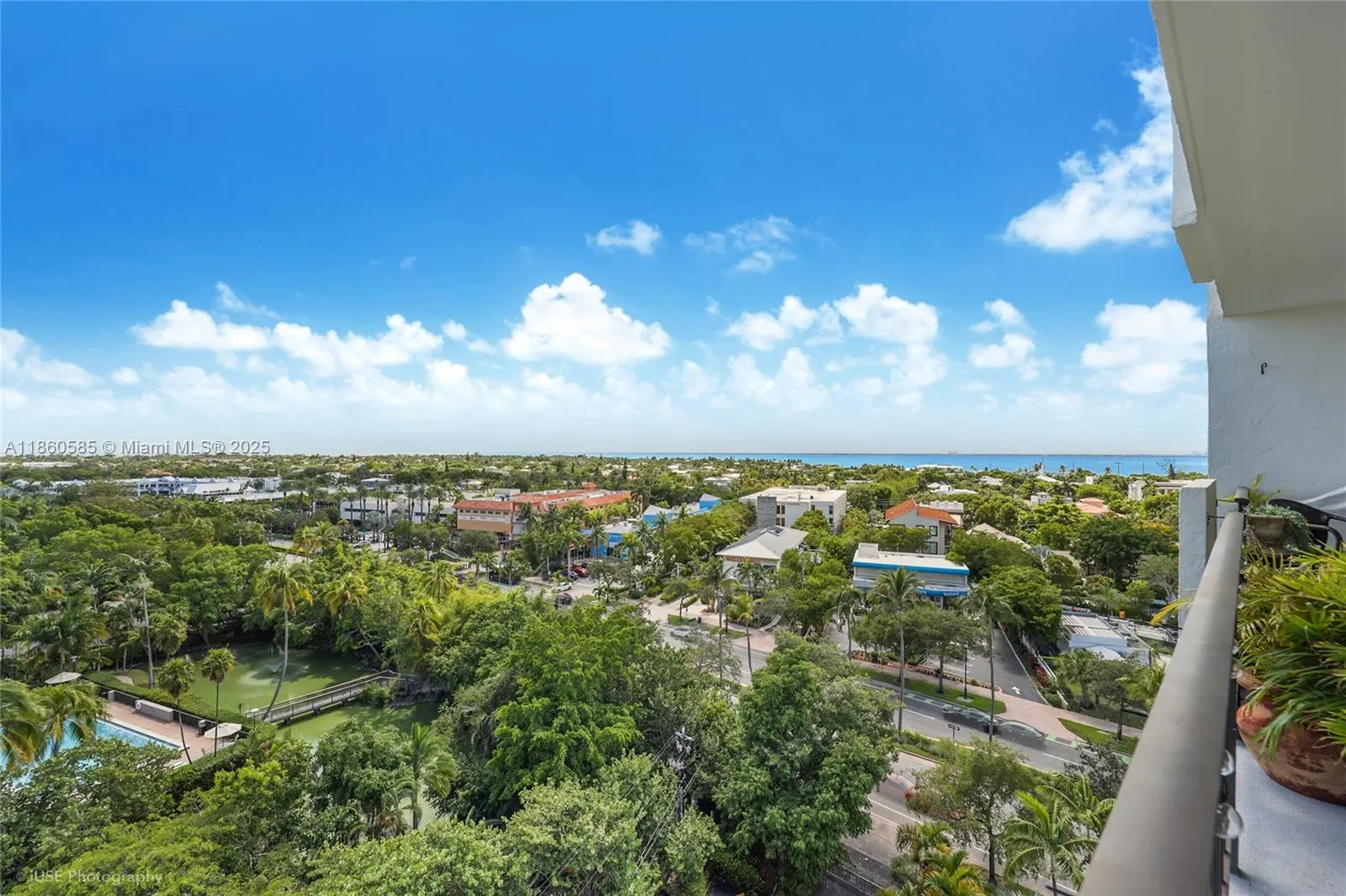77 Crandon Blvd, #10D