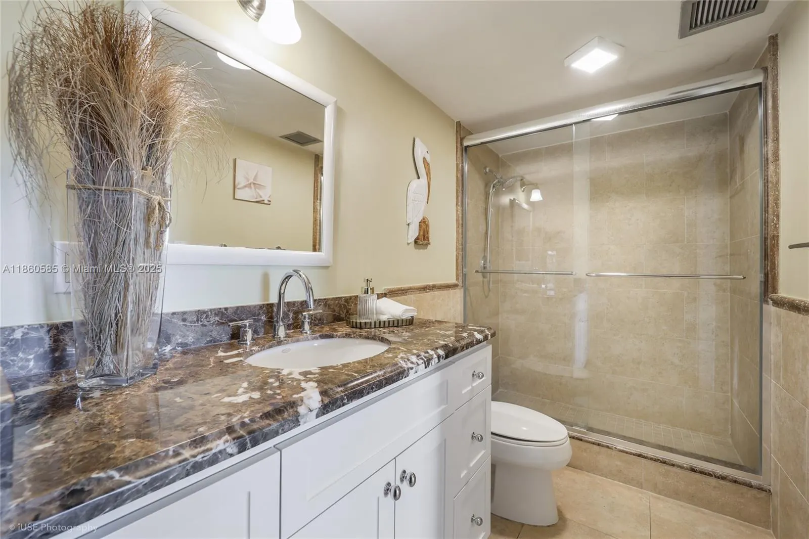 77 Crandon Blvd, #10D