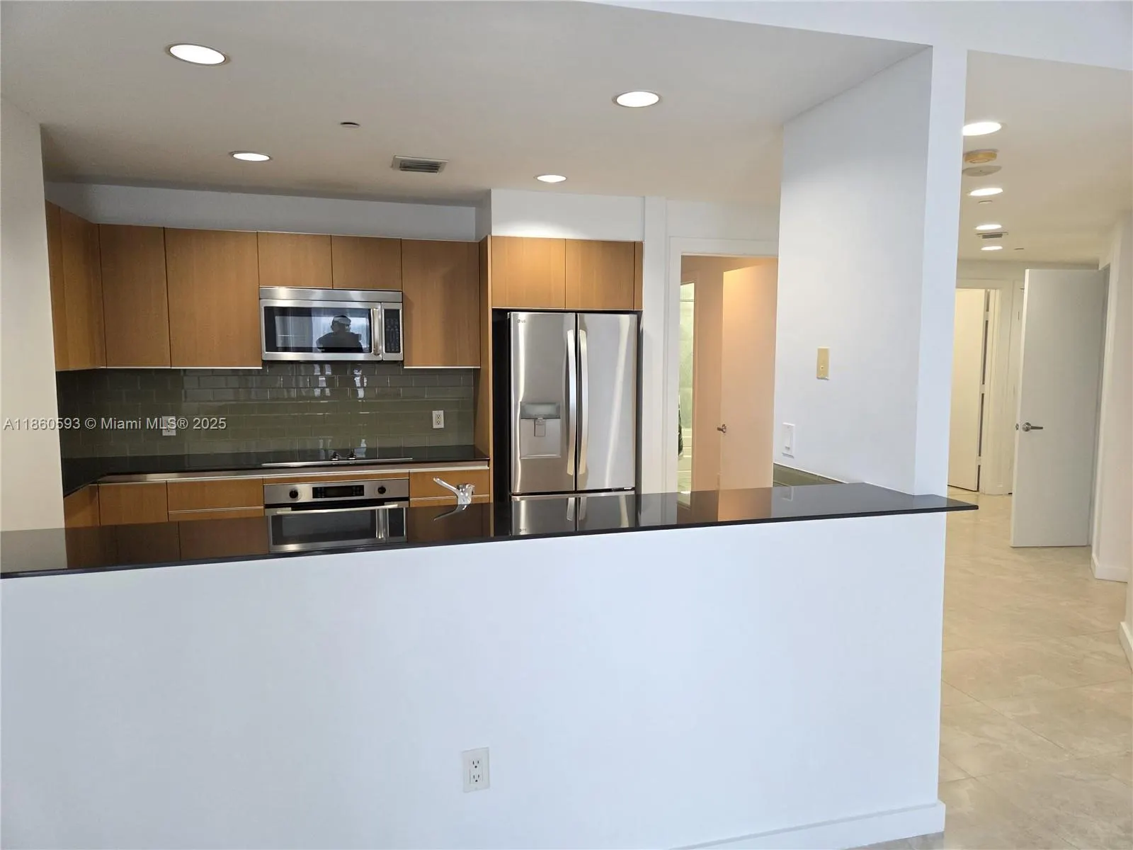 1050 Brickell Ave, #2514