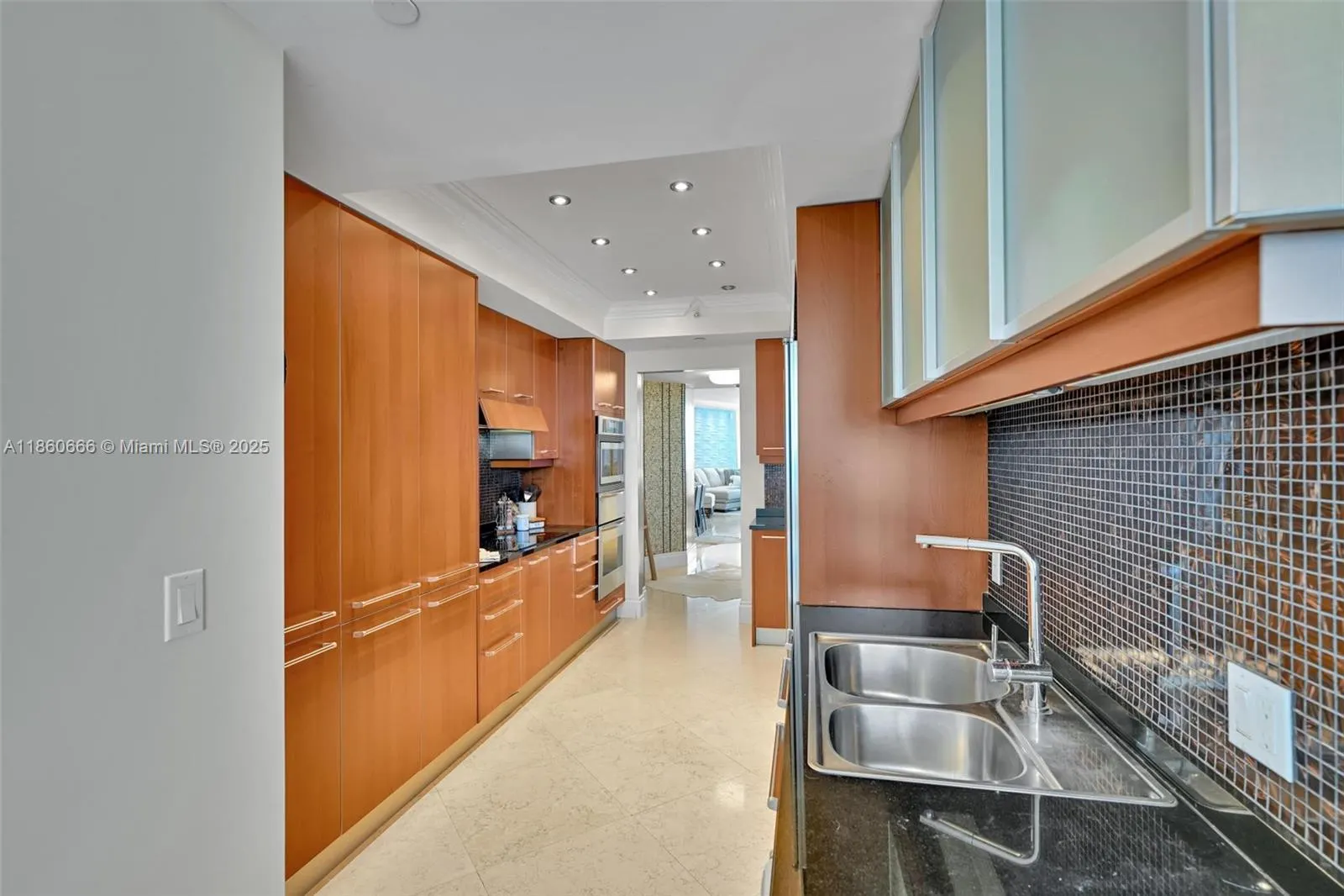3101 S Ocean Dr, #2807