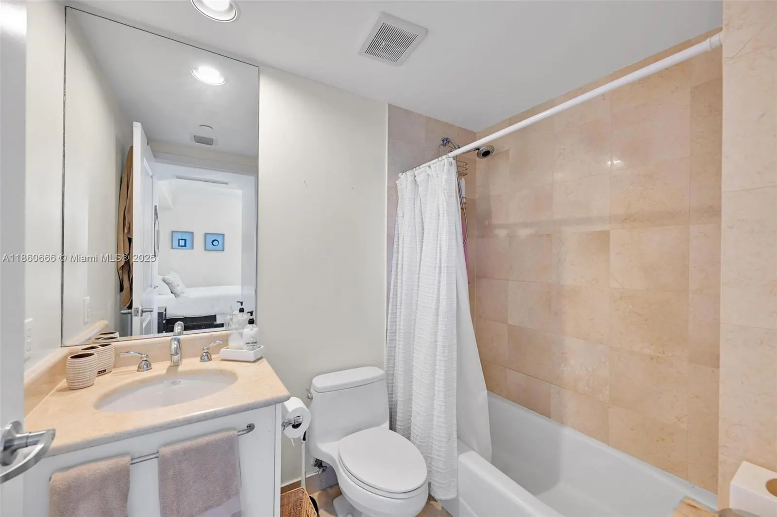 3101 S Ocean Dr, #2807