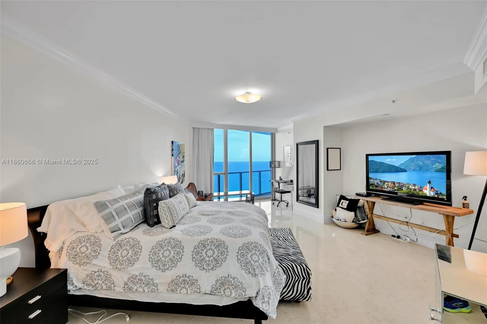 3101 S Ocean Dr, #2807