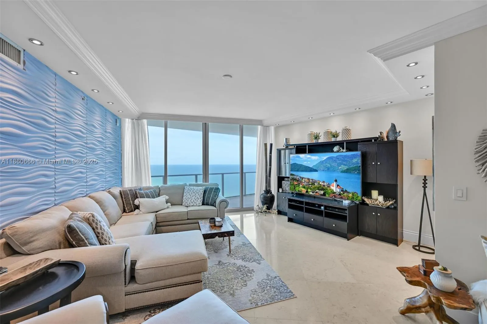 3101 S Ocean Dr, #2807