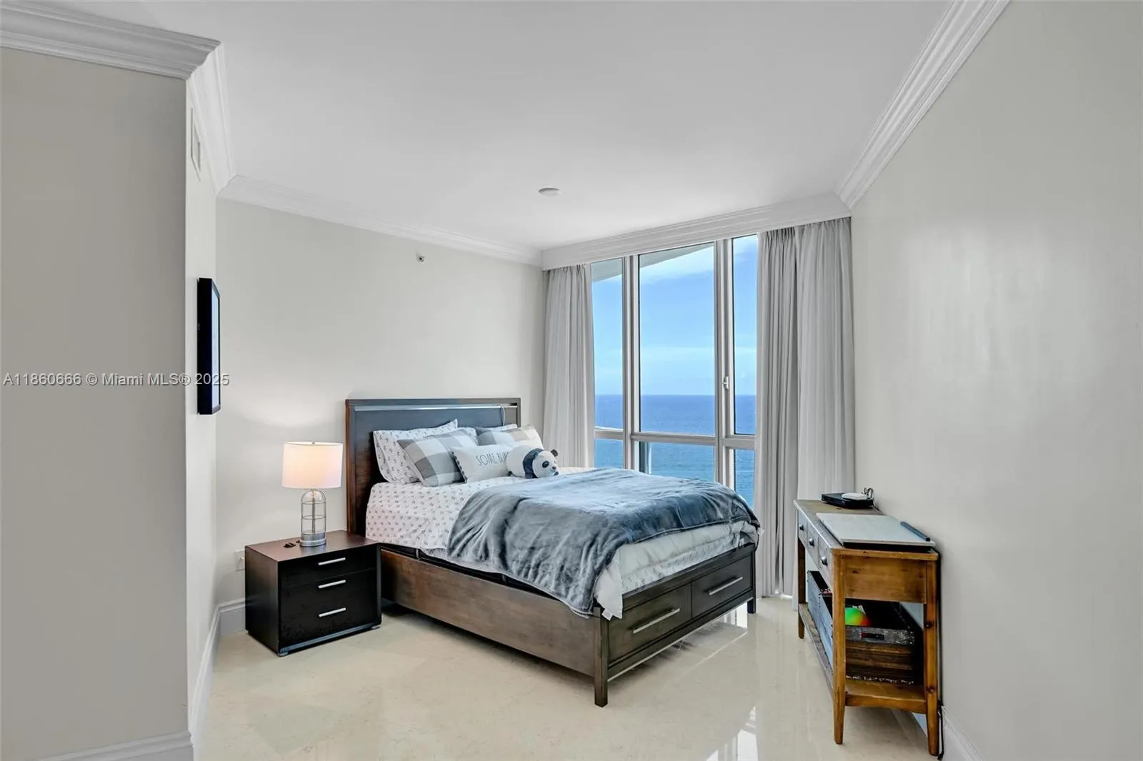 3101 S Ocean Dr, #2807