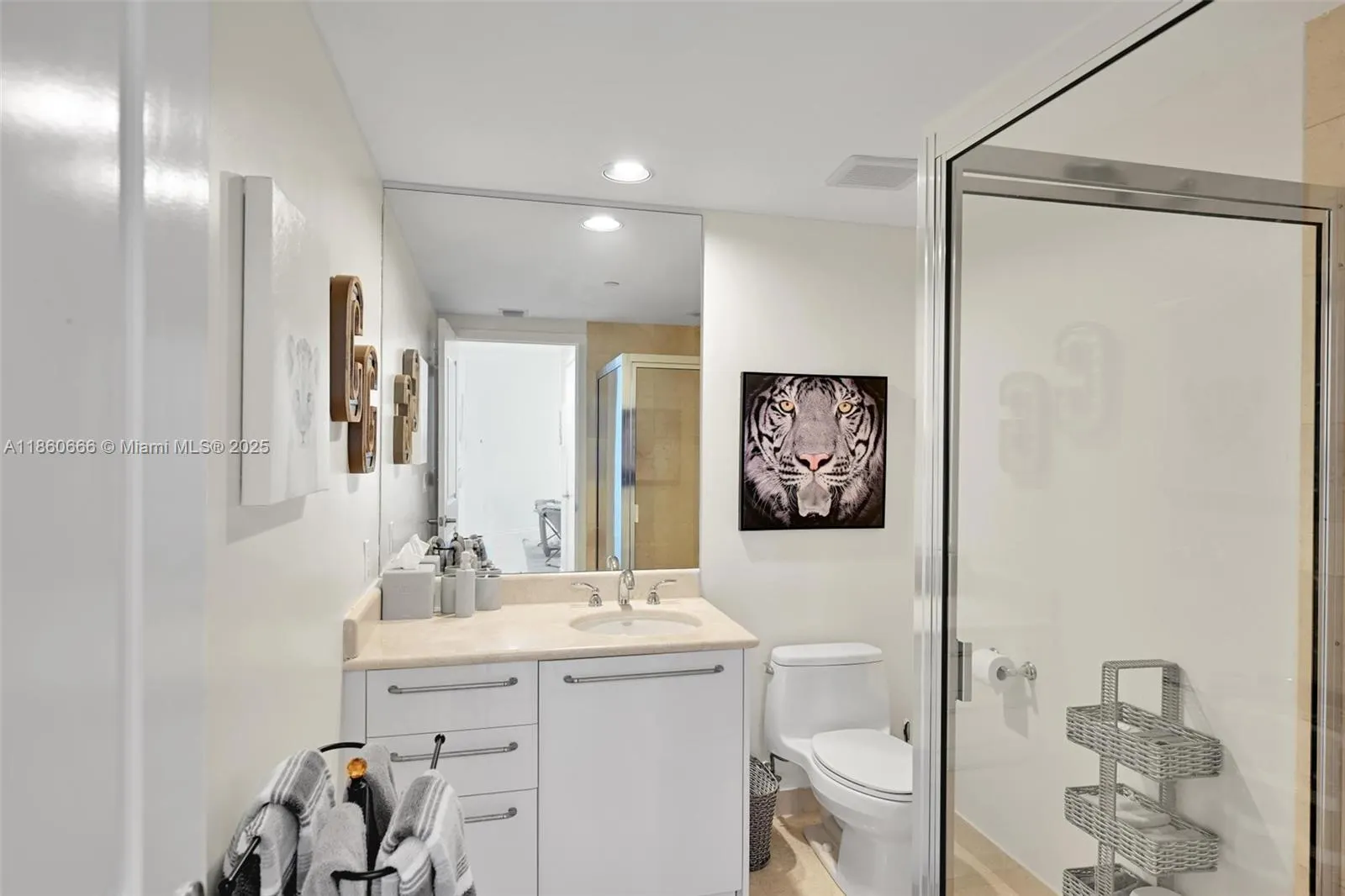 3101 S Ocean Dr, #2807