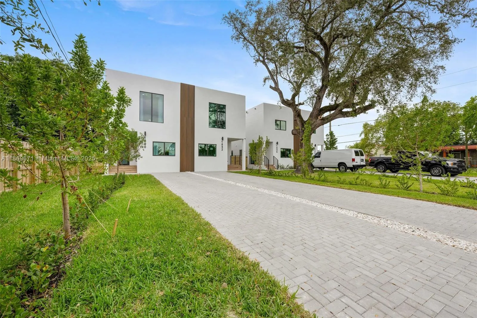 1890 NW 26th St
