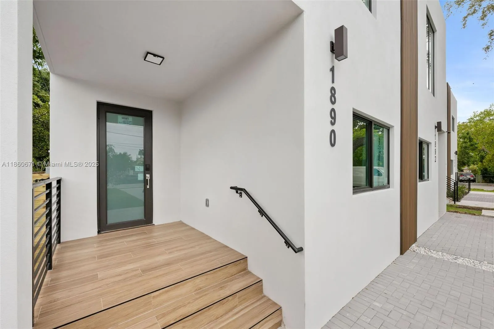 1890 NW 26th St