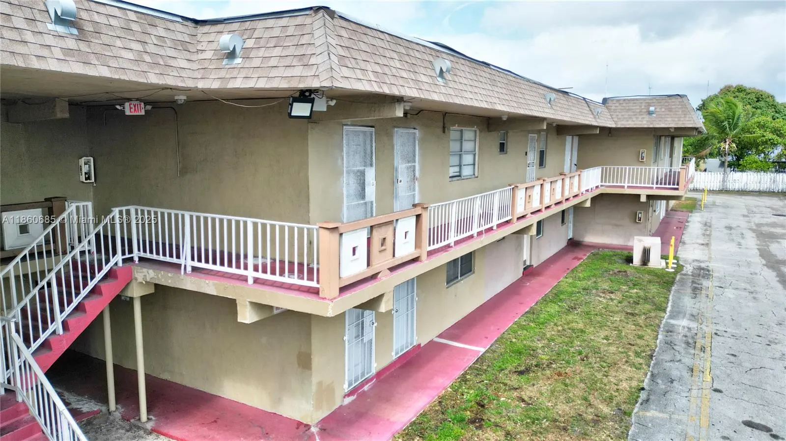 301 NW 177th St, #214