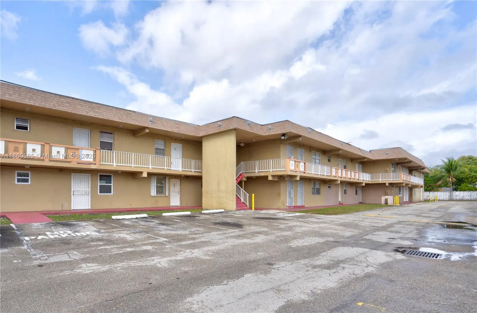 301 NW 177th St, #214
