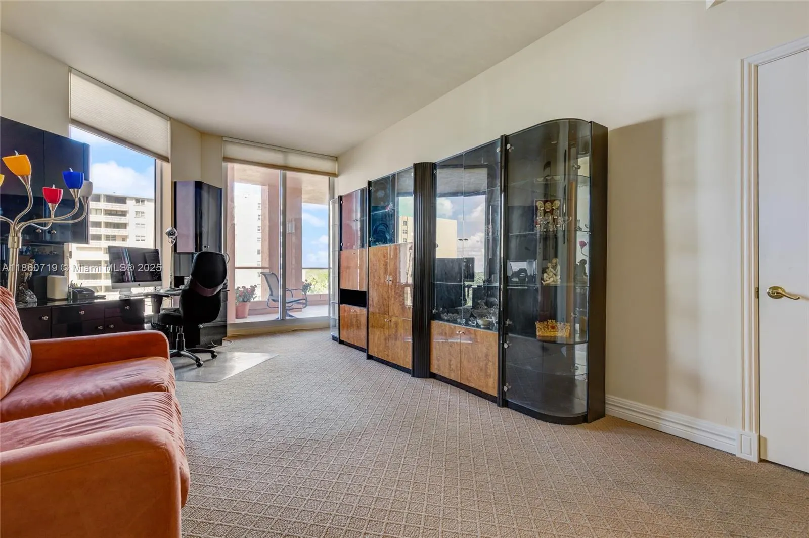 60 Edgewater Dr, #7H