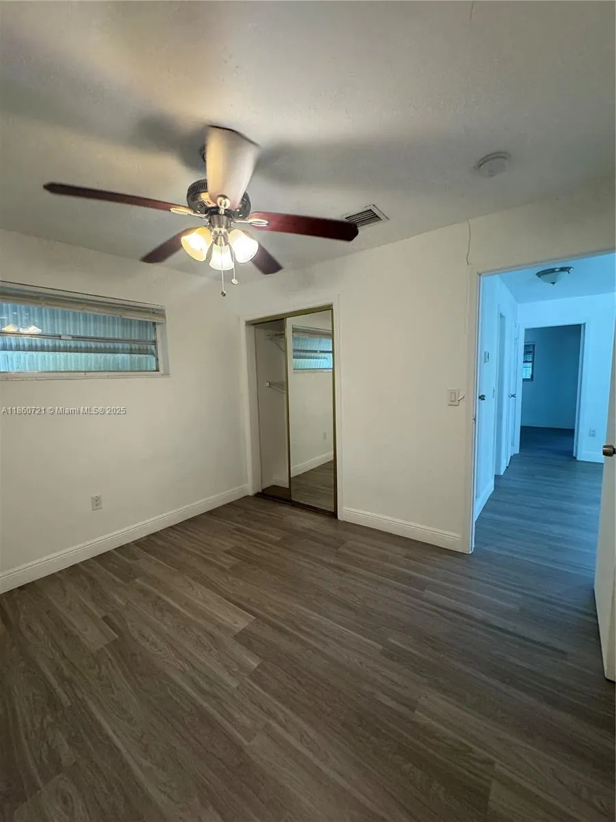 2985 NW 69th Ave