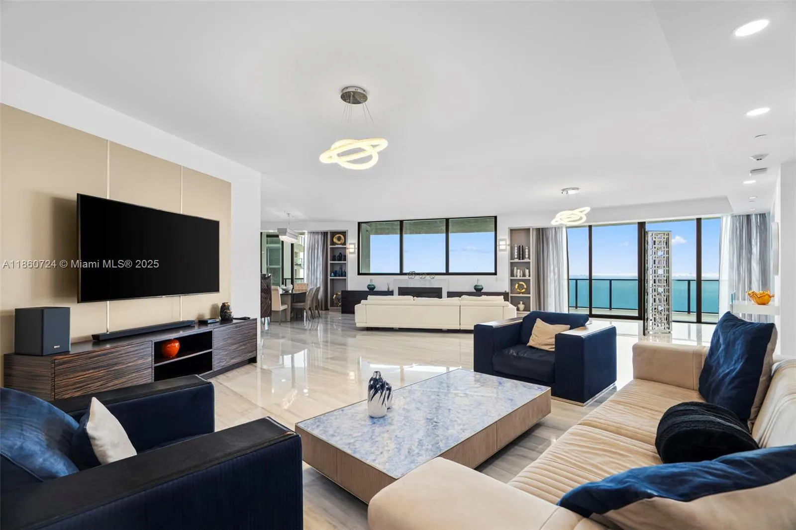 18555 Collins Ave, #2105