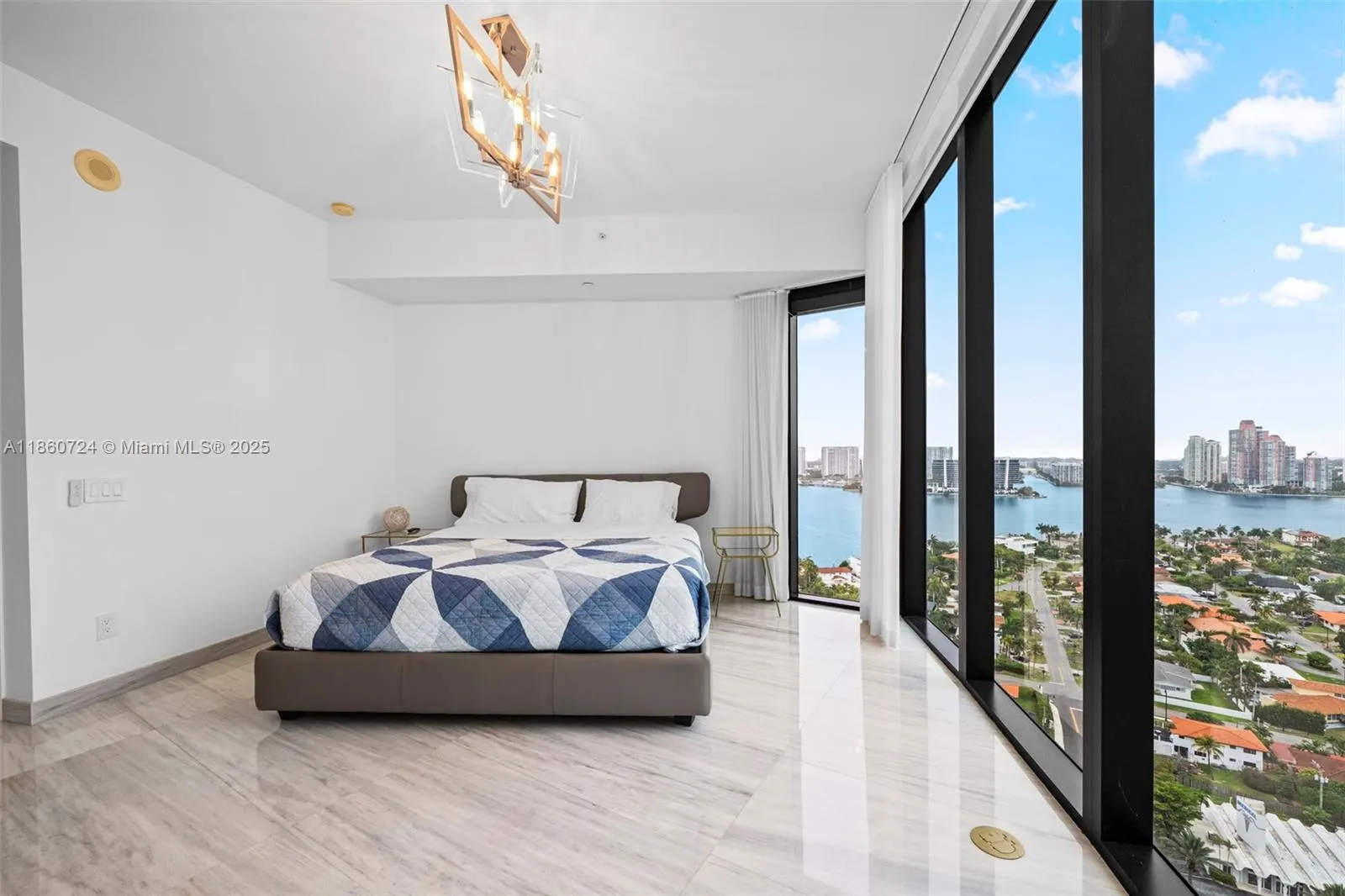 18555 Collins Ave, #2105