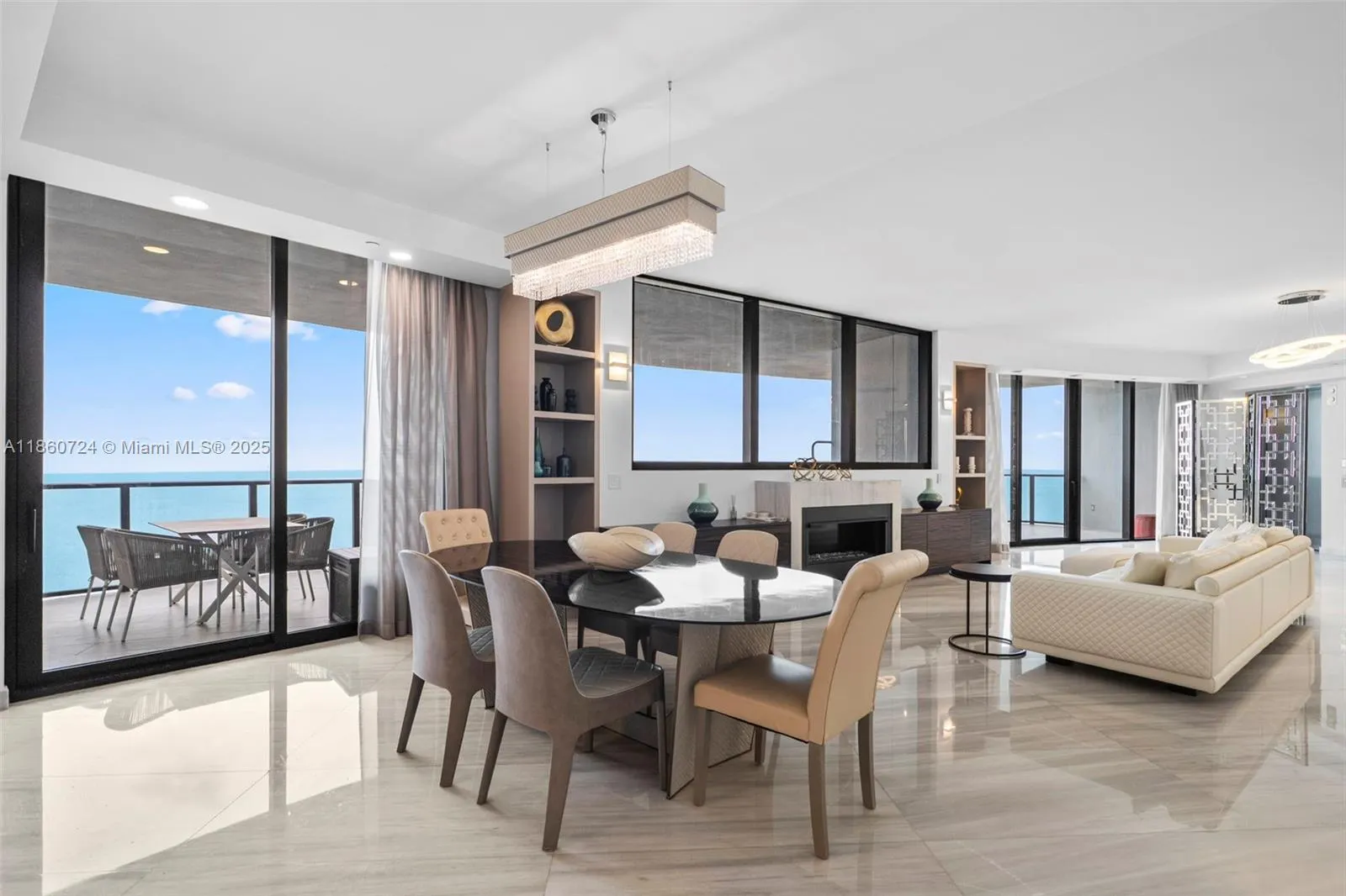 18555 Collins Ave, #2105