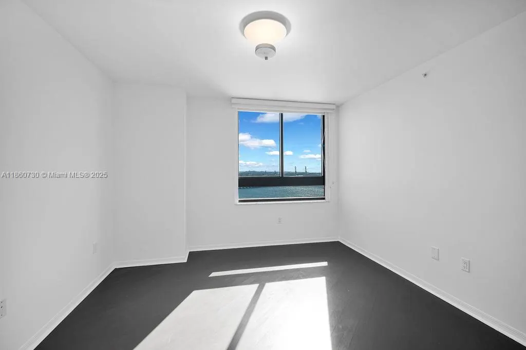 1330 West Ave, #LPH02