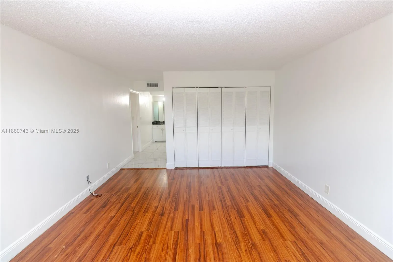 3100 N Pine Island Rd, #207