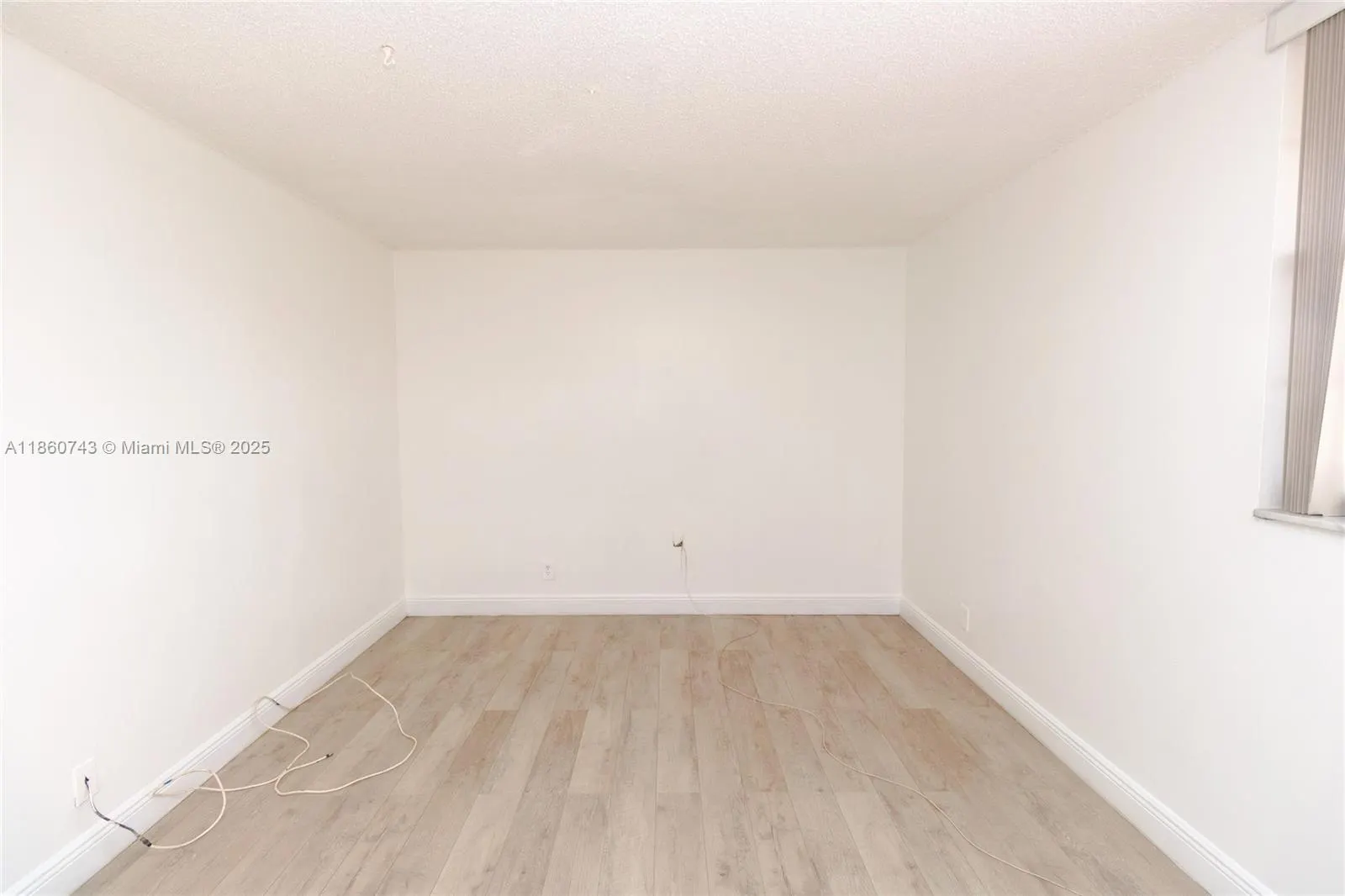 3100 N Pine Island Rd, #207