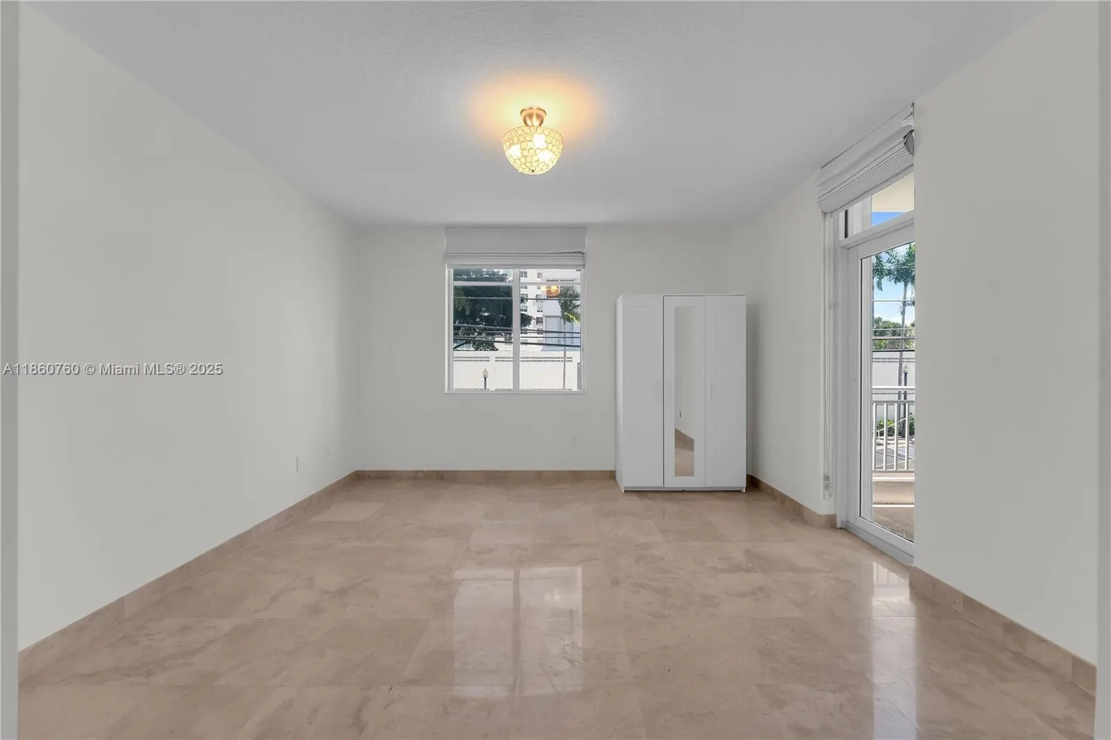 1 Century Ln, #202