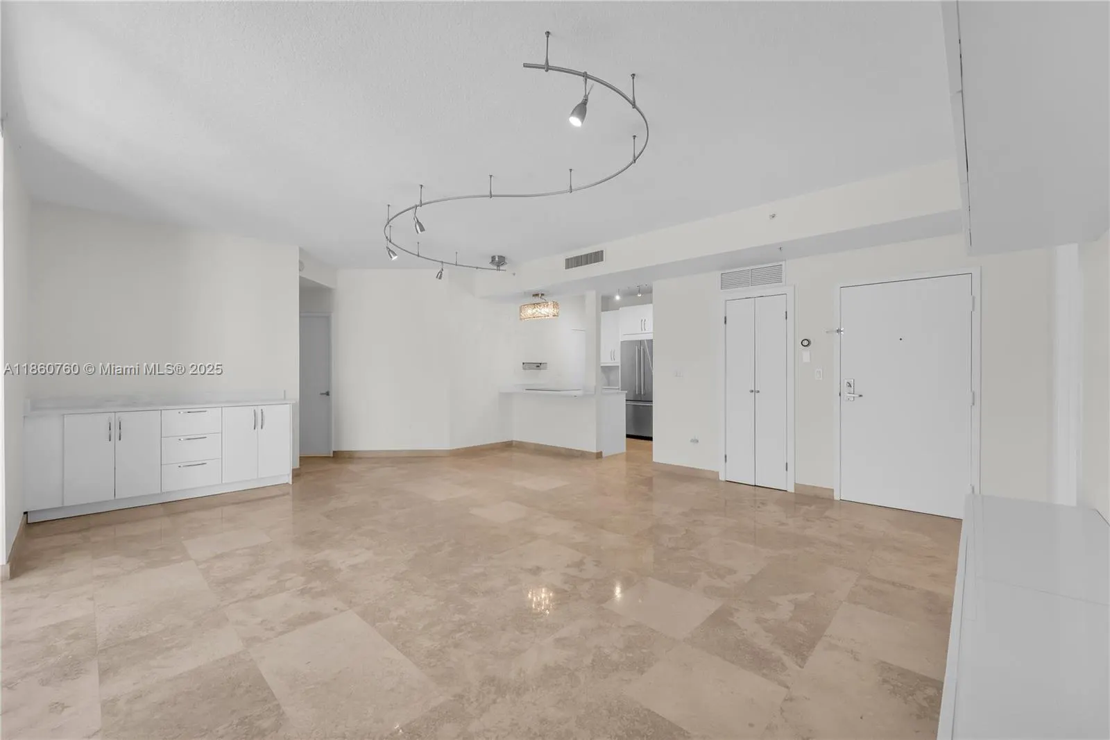 1 Century Ln, #202