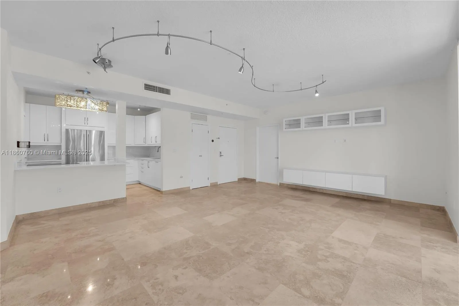1 Century Ln, #202