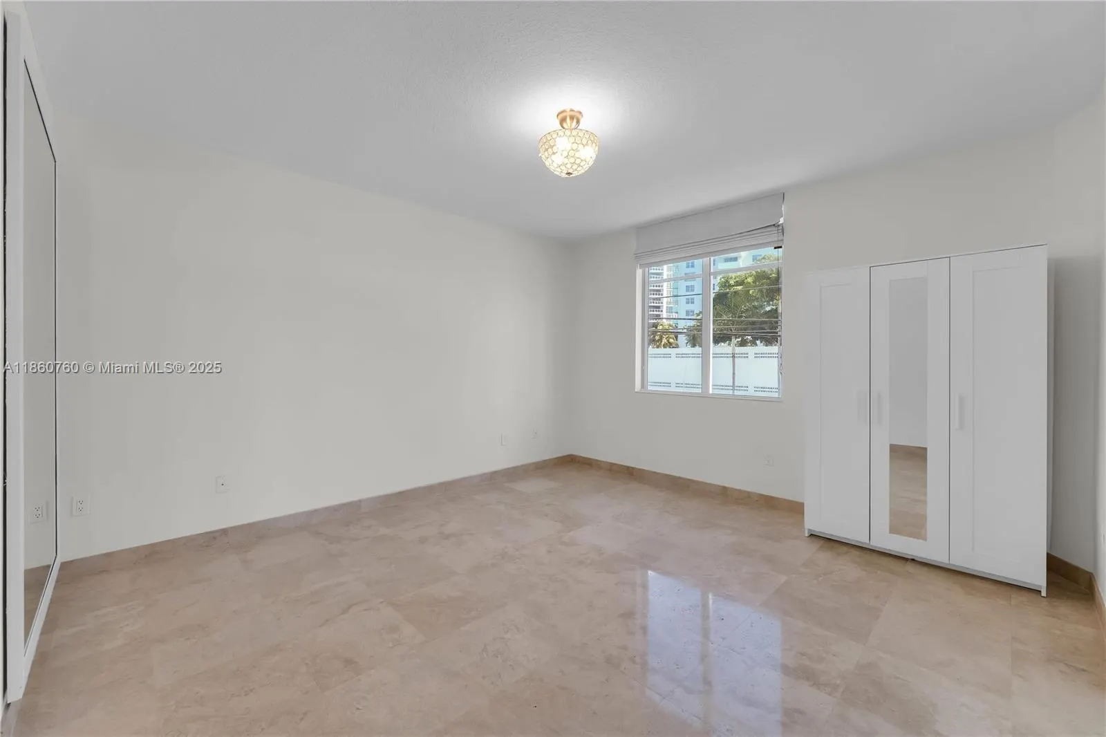 1 Century Ln, #202