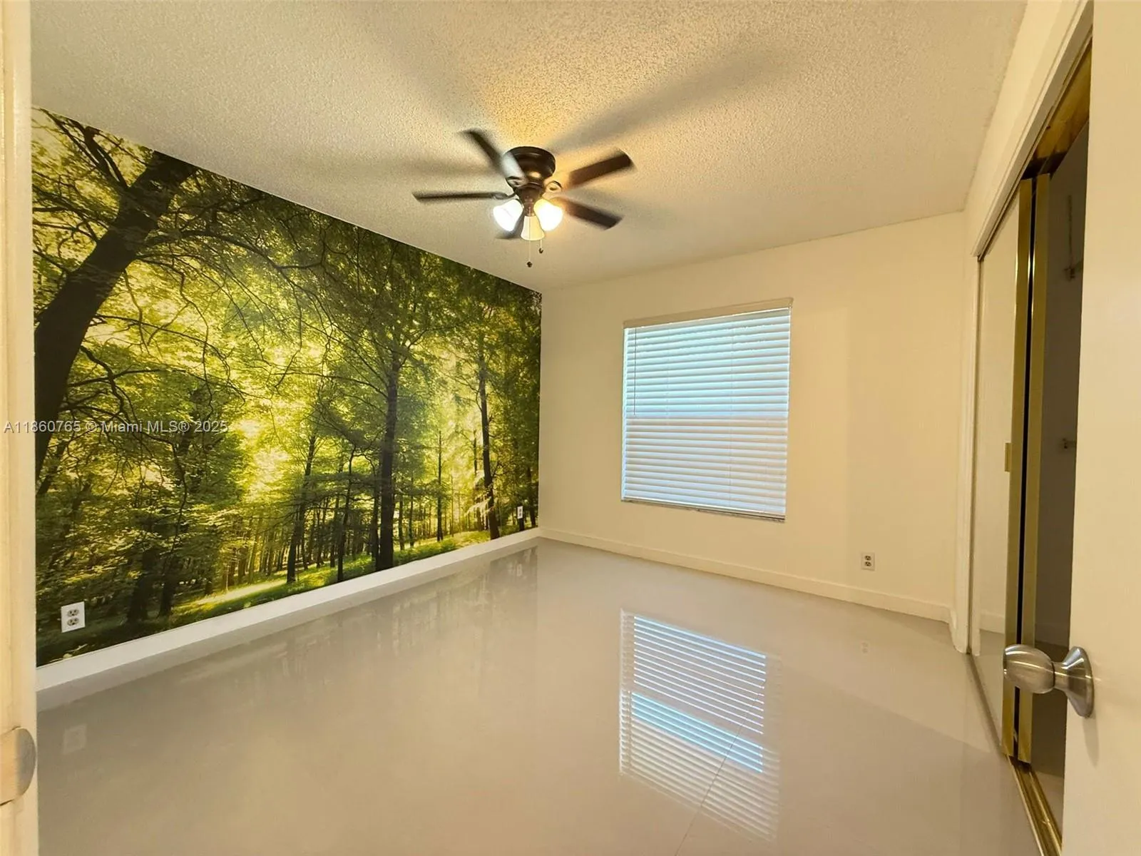 6095 N Sabal Palm Blvd, #103