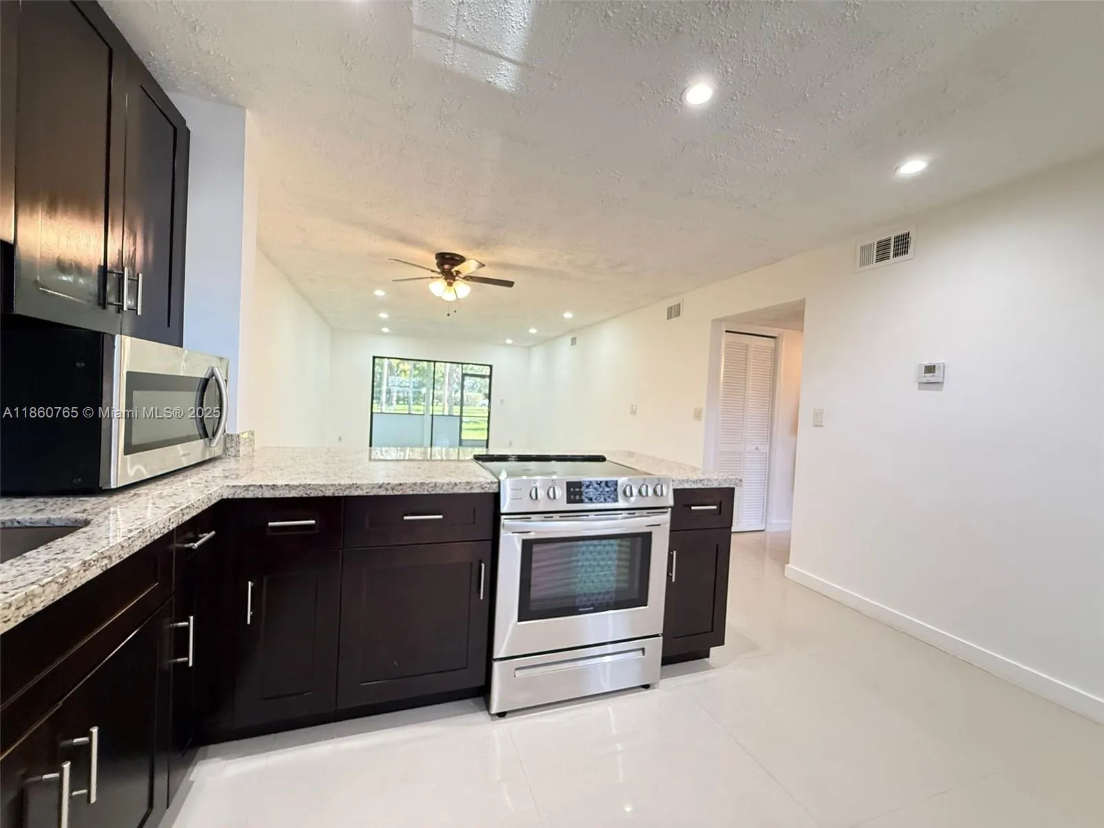 6095 N Sabal Palm Blvd, #103