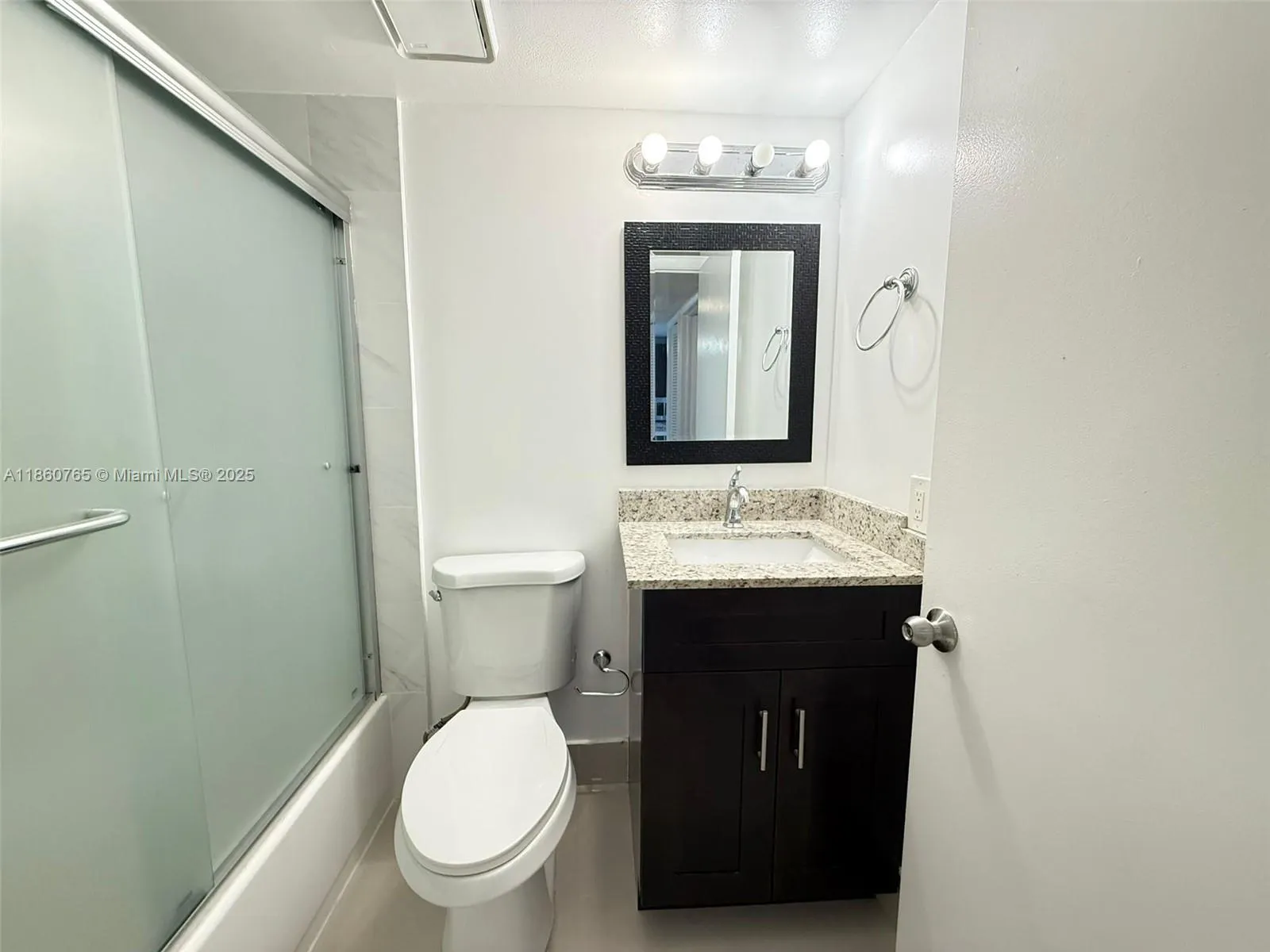 6095 N Sabal Palm Blvd, #103
